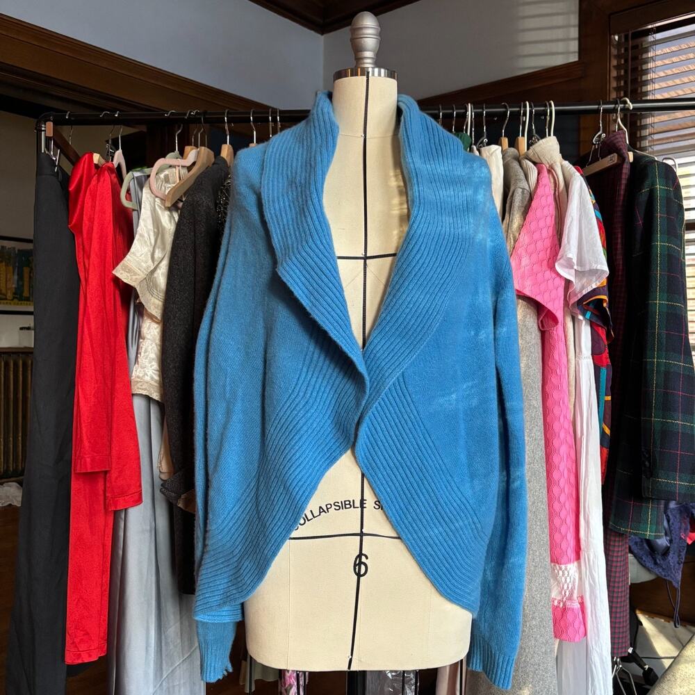 Jennifer Tyler Knit Couture Blue Cashmere Cardigan Sweater Large Shawl *FLAW*